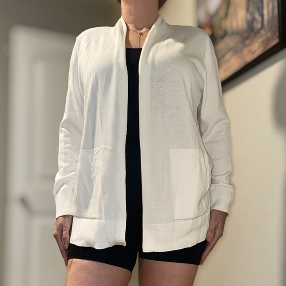 Lands End White Open Front Cardigan medium (10-12) - Picture 3 of 15